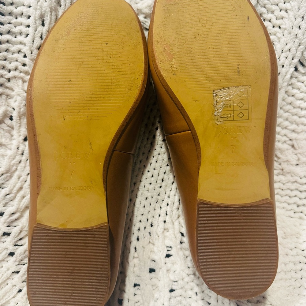 J.Crew Brown Tan Preppy Faux Leather Bow Flat Loafers Size 7 classic career - Picture 5 of 8